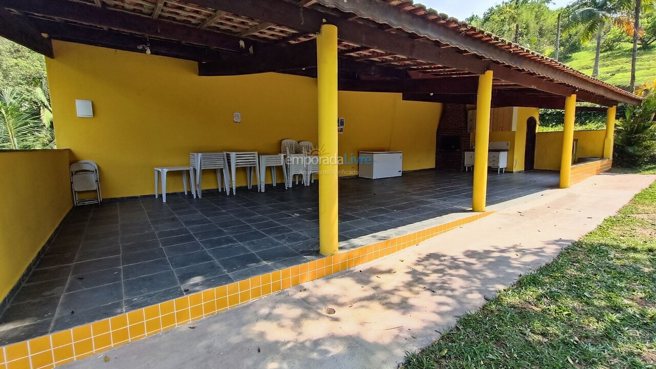 Casa para aluguel de temporada em Juquitiba (Pires)