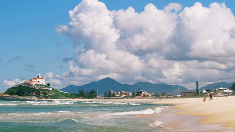 Praia itaúna - saquarema 