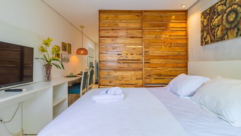 Laguna Beach #108 - Flat com jardim por Carpediem