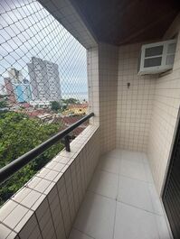 APARTAMENTO PARA 6 PERSONAS CERCA DE PLAYA MARACANÁ - PRAIA GRANDE