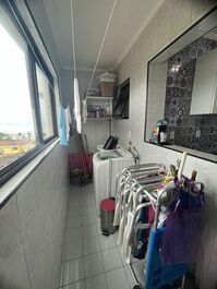 APARTAMENTO PARA 6 PERSONAS CERCA DE PLAYA MARACANÁ - PRAIA GRANDE