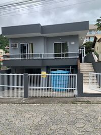 Casa em Bombinhas 120 metros da praia