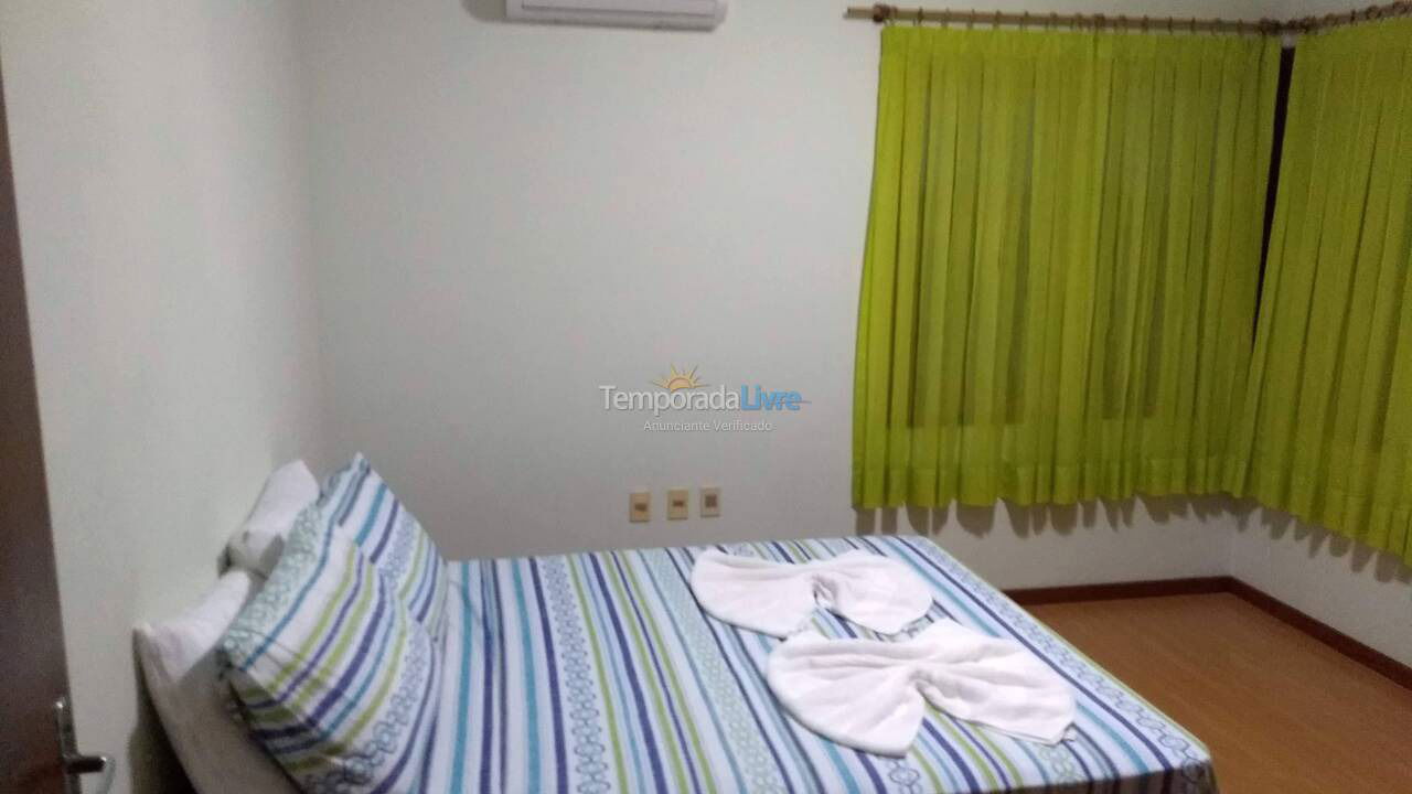 Casa para aluguel de temporada em Florianopolis (Campeche)