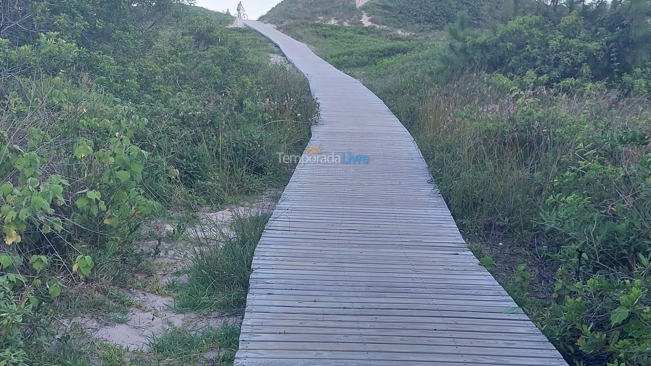 Casa para aluguel de temporada em Garopaba (Praia da Ferrugem)