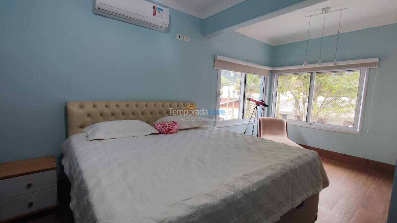 Casa para alquiler de vacaciones em Ubatuba (Lagoinha)