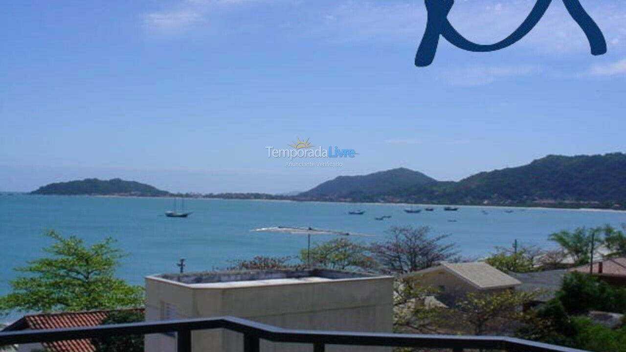 Apartamento para aluguel de temporada em Florianópolis (Cachoeira do Bom Jesus)