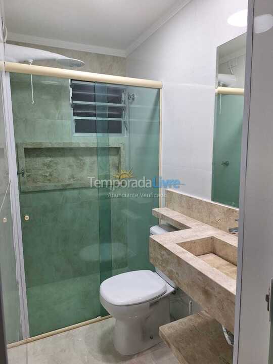 Apartamento para aluguel de temporada em Guarujá (Enseada)