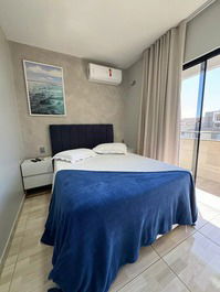 APARTAMENTO CON VISTA AL MAR EN EL CENTRO DE LA PLAYA - 01 DORMITORIO