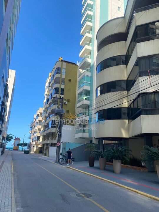 Apartamento para alquiler de vacaciones em Itapema (Meia Praia)