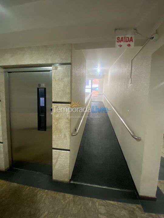 Apartamento para alquiler de vacaciones em Itapema (Meia Praia)