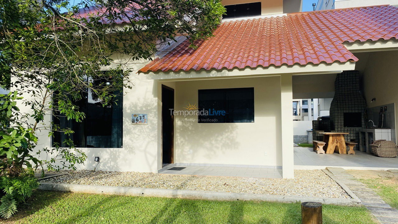 Casa para alquiler de vacaciones em Bombinhas (Mariscal)