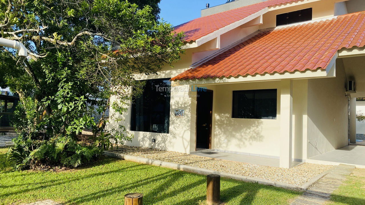 Casa para alquiler de vacaciones em Bombinhas (Mariscal)