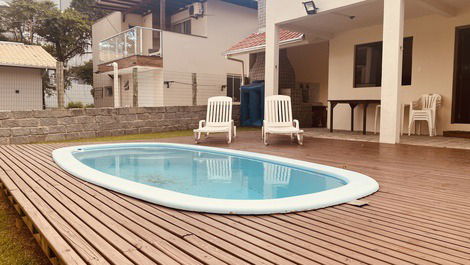 Hermosa casa con piscina para 9 personas Mariscal