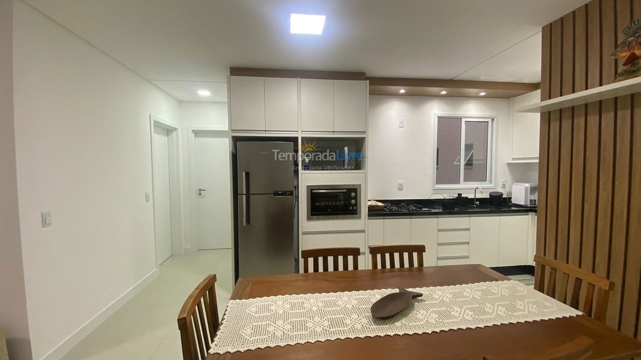 Apartamento para aluguel de temporada em Florianopolis (Praia dos Ingleses)