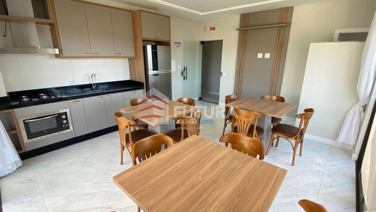 Apartamento para alquiler de vacaciones em Bombinhas (Praia de Bombas)