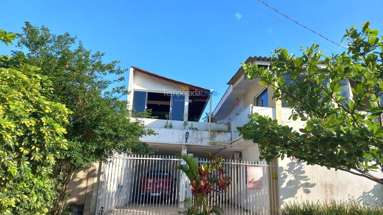 Casa para aluguel de temporada em Guaratuba (Praia Central)