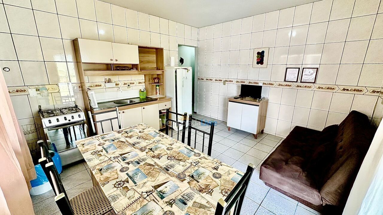 Casa para alquiler de vacaciones em Itapema (Tabuleiro)