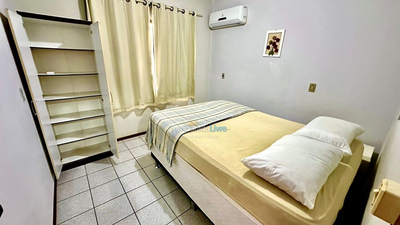 Casa para alquiler de vacaciones em Itapema (Tabuleiro)