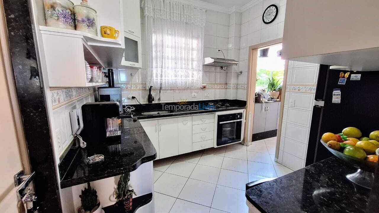 Apartamento para alquiler de vacaciones em Guarujá (Pitangueiras)