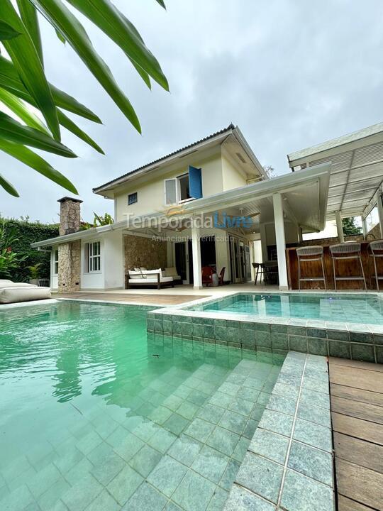 Casa para alquiler de vacaciones em São Sebastião (Praia do Engenho)