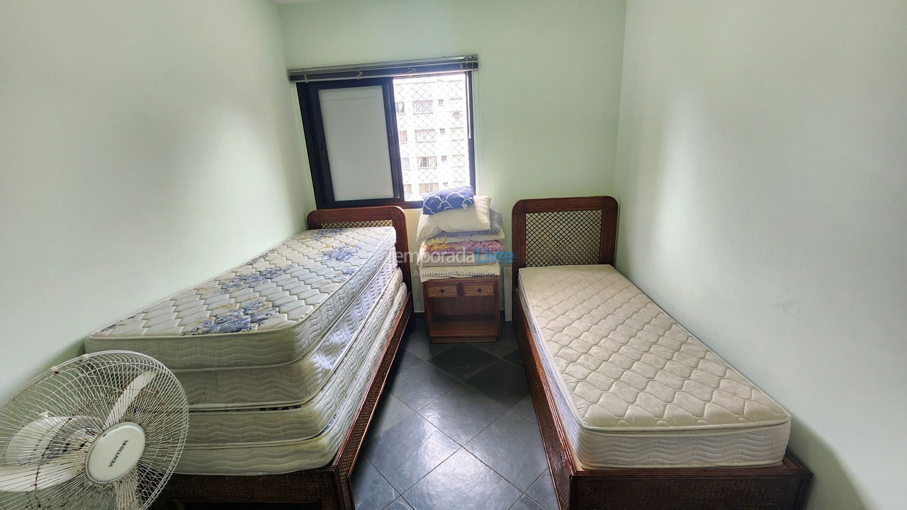 Apartment for vacation rental in Guarujá (Enseada)