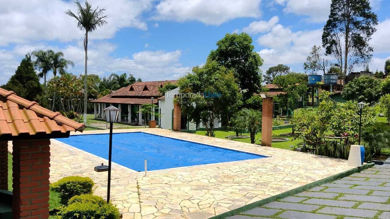 Chácara / sítio para aluguel de temporada em Ibiúna (Condominio West Lake)