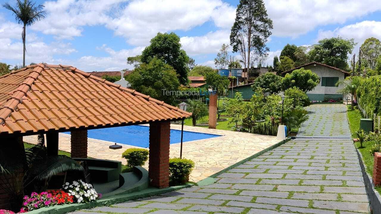 Chácara / sítio para aluguel de temporada em Ibiúna (Condominio West Lake)