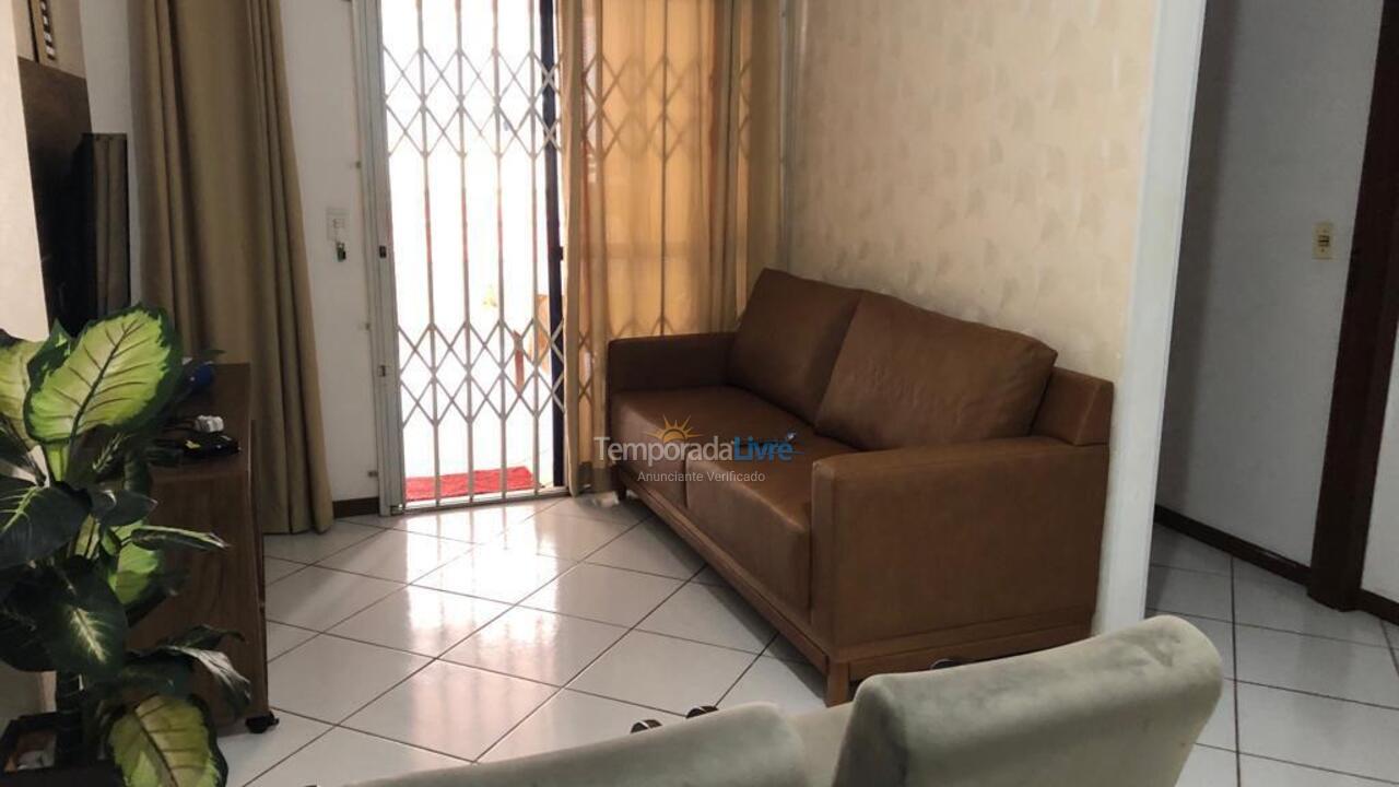 Apartamento para aluguel de temporada em Itapema (Meia Praia)