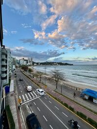 Frente mar no Centro de Itapema.