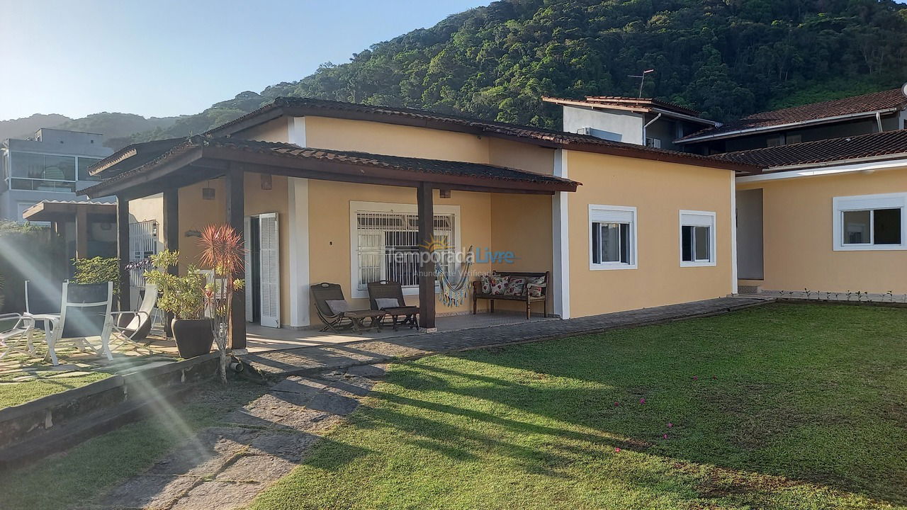 Casa para alquiler de vacaciones em São Sebastião (Juquehy)