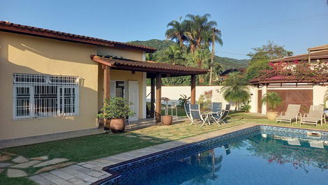 Casa en Juquehy, planta baja, piscina