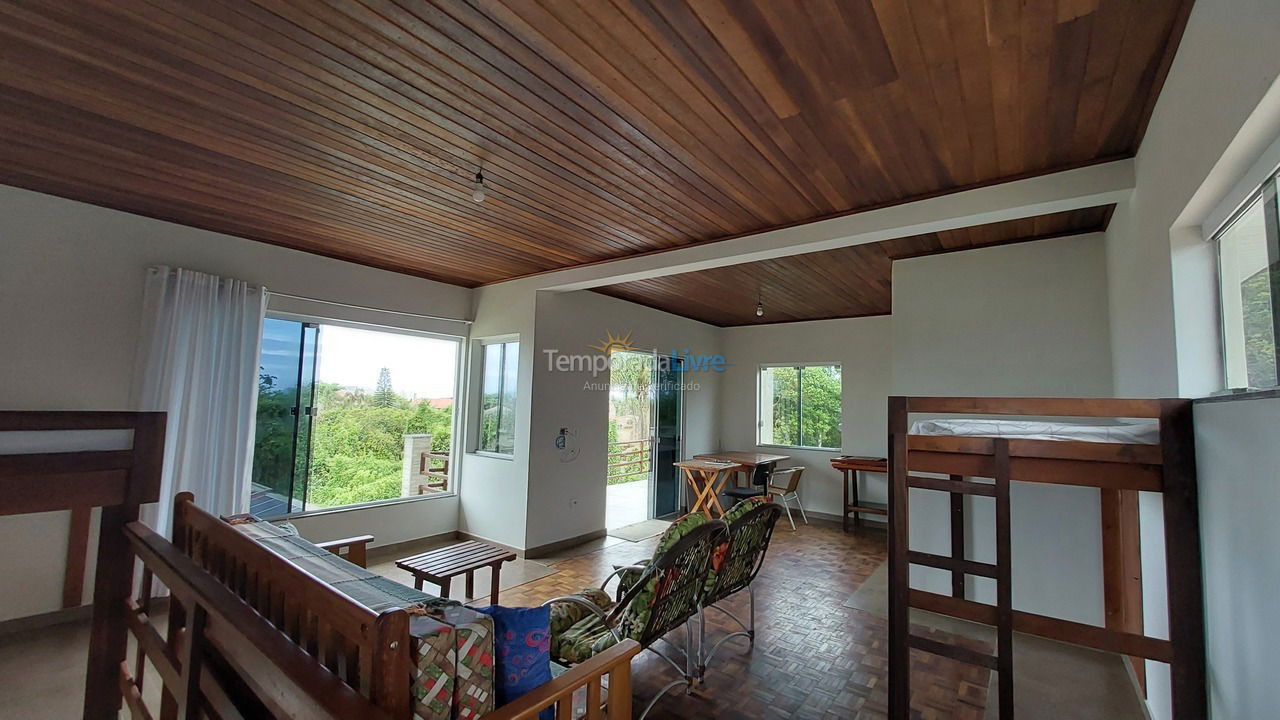 Casa para alquiler de vacaciones em Itapoá (Balneário Rio Gracioso)