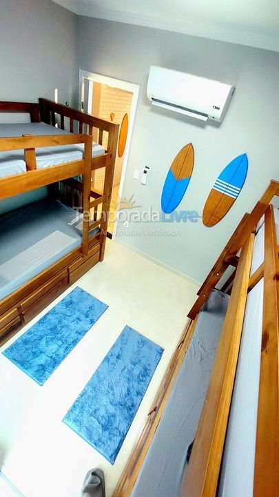 Apartamento para aluguel de temporada em Praia Grande (Balneário Maracanã)