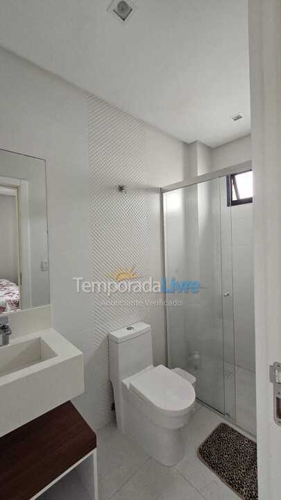 Apartamento para aluguel de temporada em Itapema (Meia Praia)