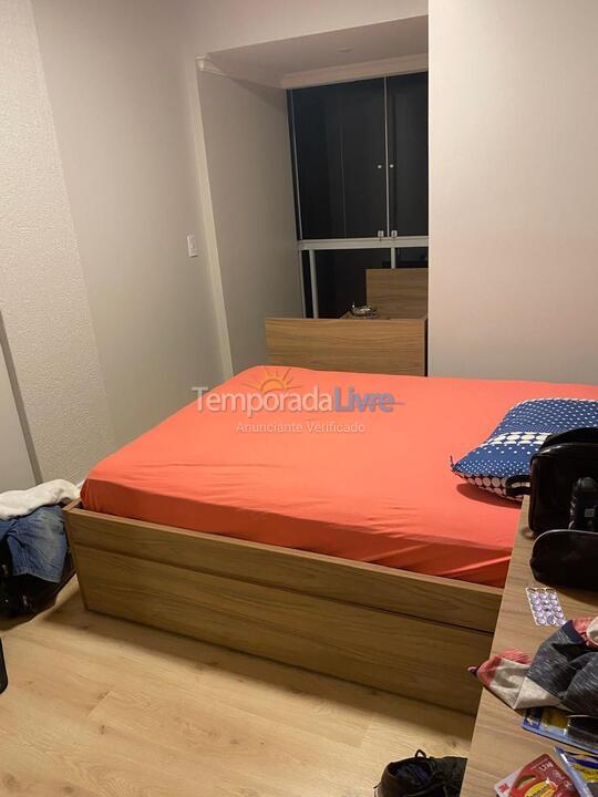 Apartamento para aluguel de temporada em Itapema (Meia Praia)