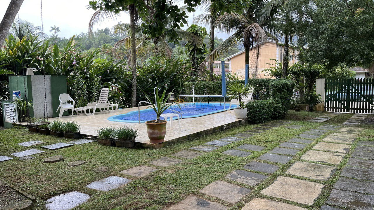 Casa para aluguel de temporada em Ubatuba (Enseada)