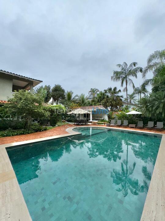 Casa para aluguel de temporada em São Sebastião (Praia da Baleia)