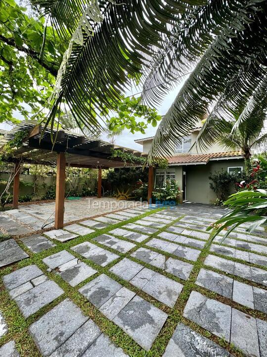 Casa para aluguel de temporada em São Sebastião (Praia da Baleia)