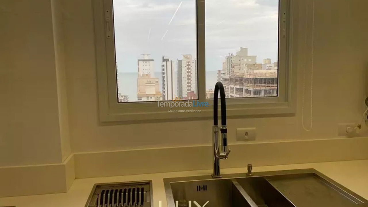 Apartamento para alquiler de vacaciones em Itapema (Meia Praia)