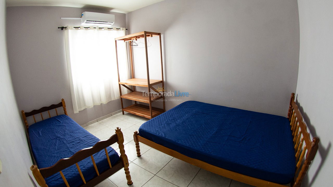 Apartamento para alquiler de vacaciones em Itapoá (Balneário Cambiju)