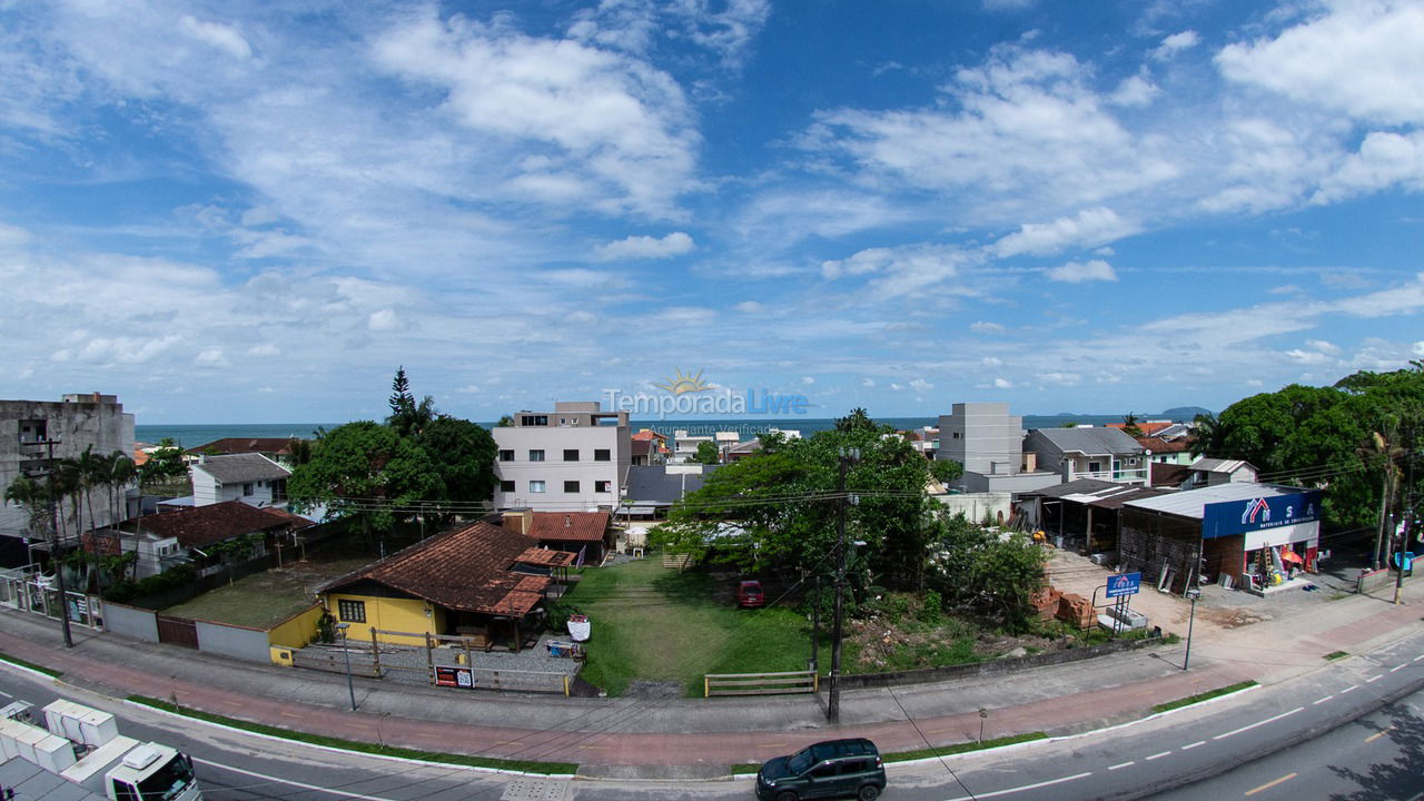 Apartamento para alquiler de vacaciones em Itapoá (Balneário Cambiju)