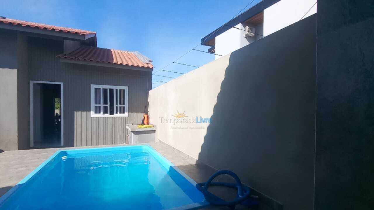 Casa para alquiler de vacaciones em Bombinhas (Mariscal)