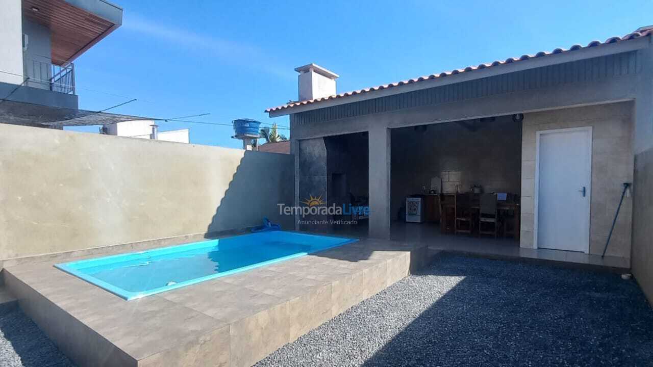 Casa para alquiler de vacaciones em Bombinhas (Mariscal)