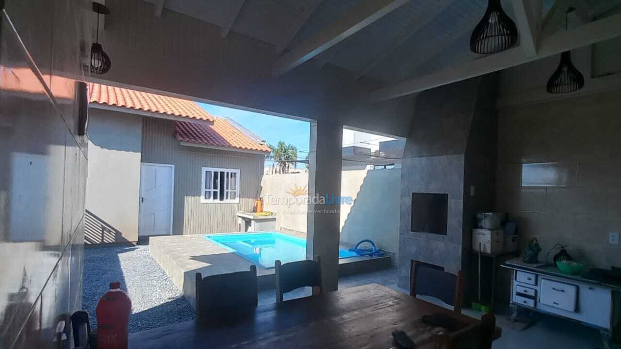 Casa para alquiler de vacaciones em Bombinhas (Mariscal)