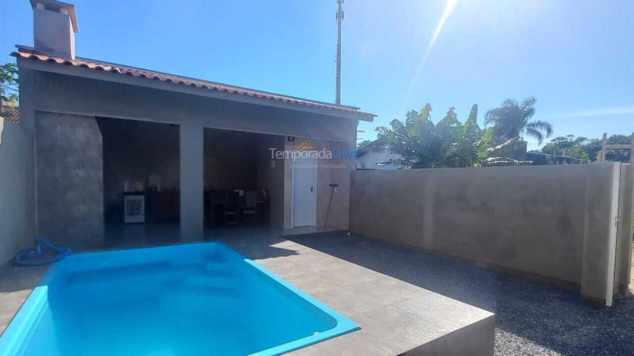 Casa para alquiler de vacaciones em Bombinhas (Mariscal)