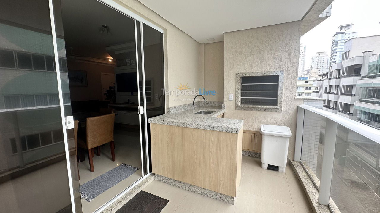 Apartamento para aluguel de temporada em Itapema (Meia Praia)