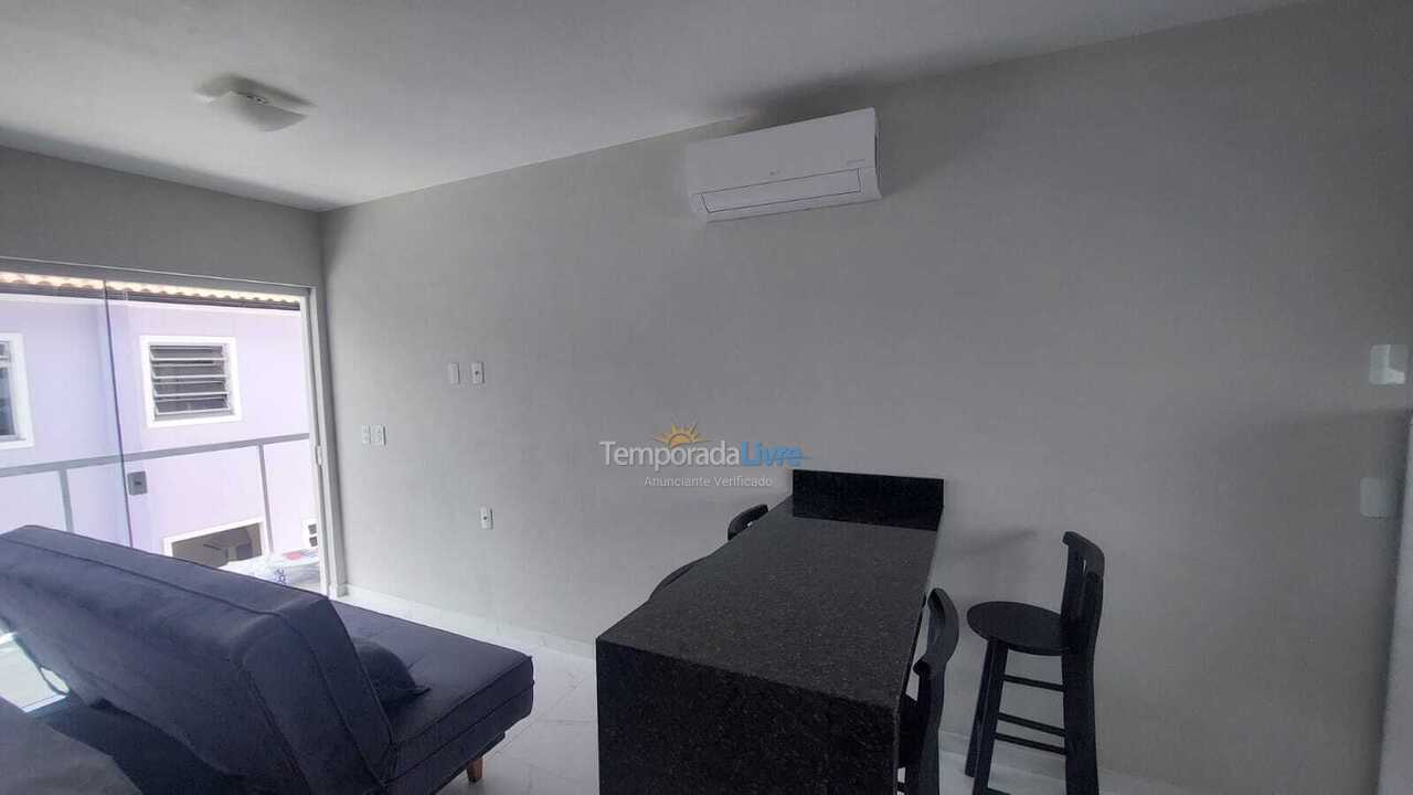 Apartamento para aluguel de temporada em Florianopolis (Praia dos Ingleses)