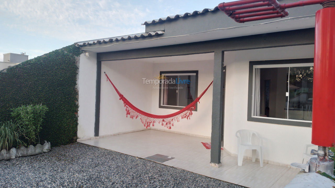 Casa para aluguel de temporada em Itapoá (Itapoá)