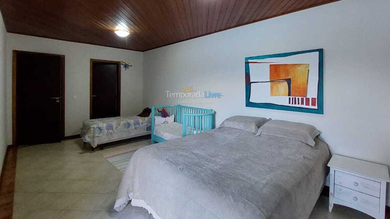 Casa para alquiler de vacaciones em Igaratá (Condomínio 3 Marias)