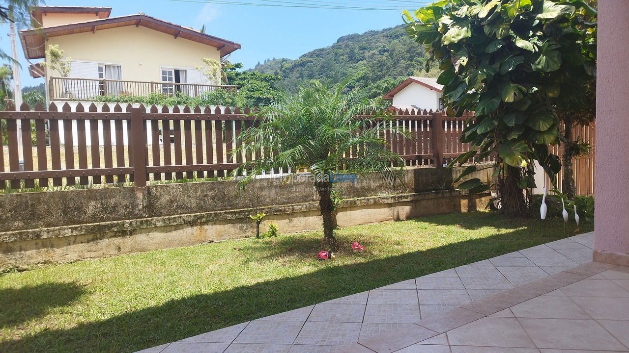 Casa para aluguel de temporada em Ubatuba (Praia do Lázaro)